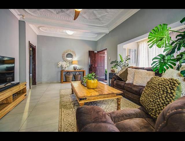 4 BEDROOM HOUSE FOR SALE IN KENSINGTON